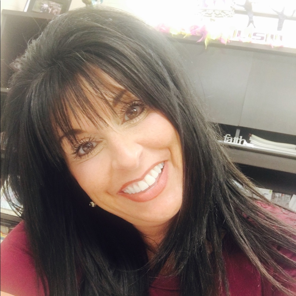 Meet your Posher, Monica